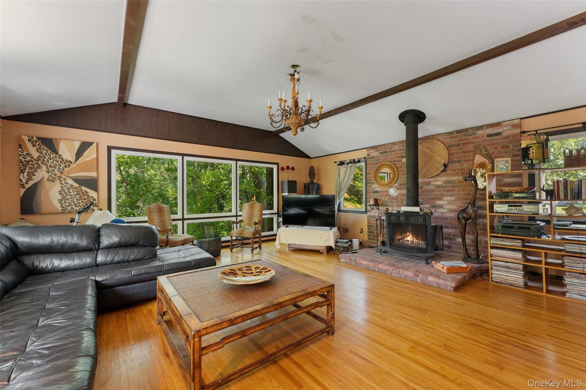 16 Cadillac Drive thumbnail 12