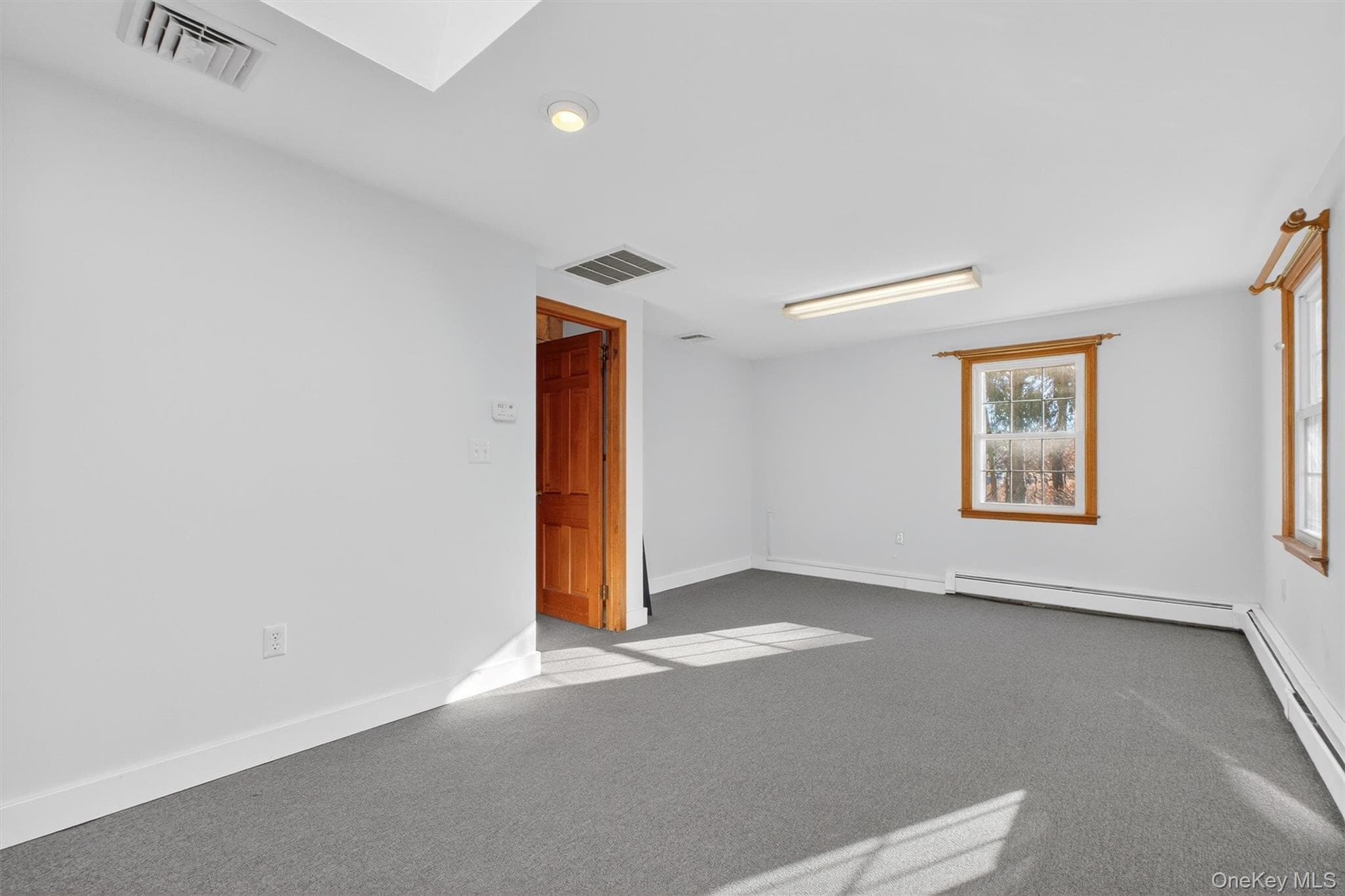 563 Temple Hill Road thumbnail 5