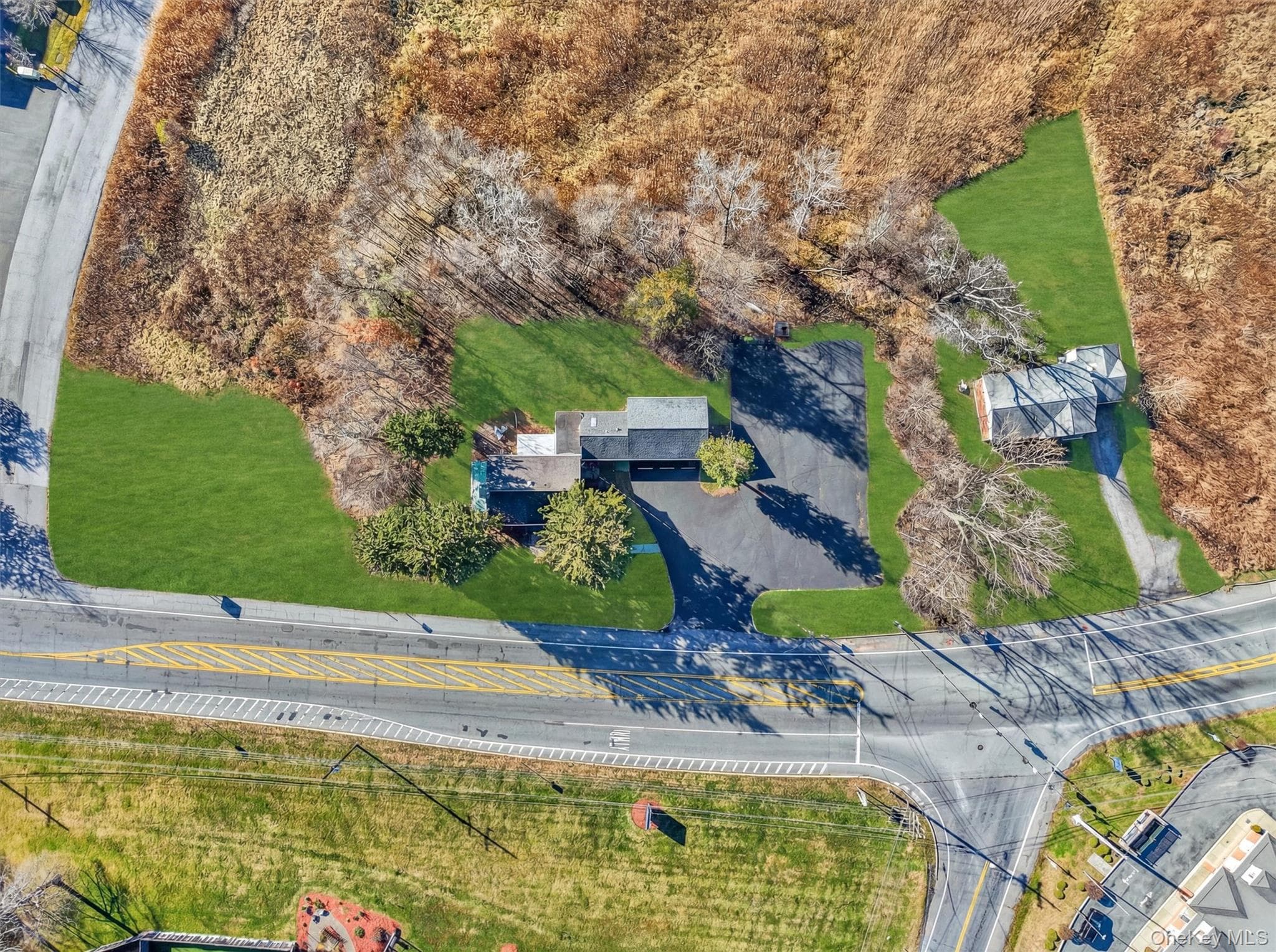 563 Temple Hill Road thumbnail 2