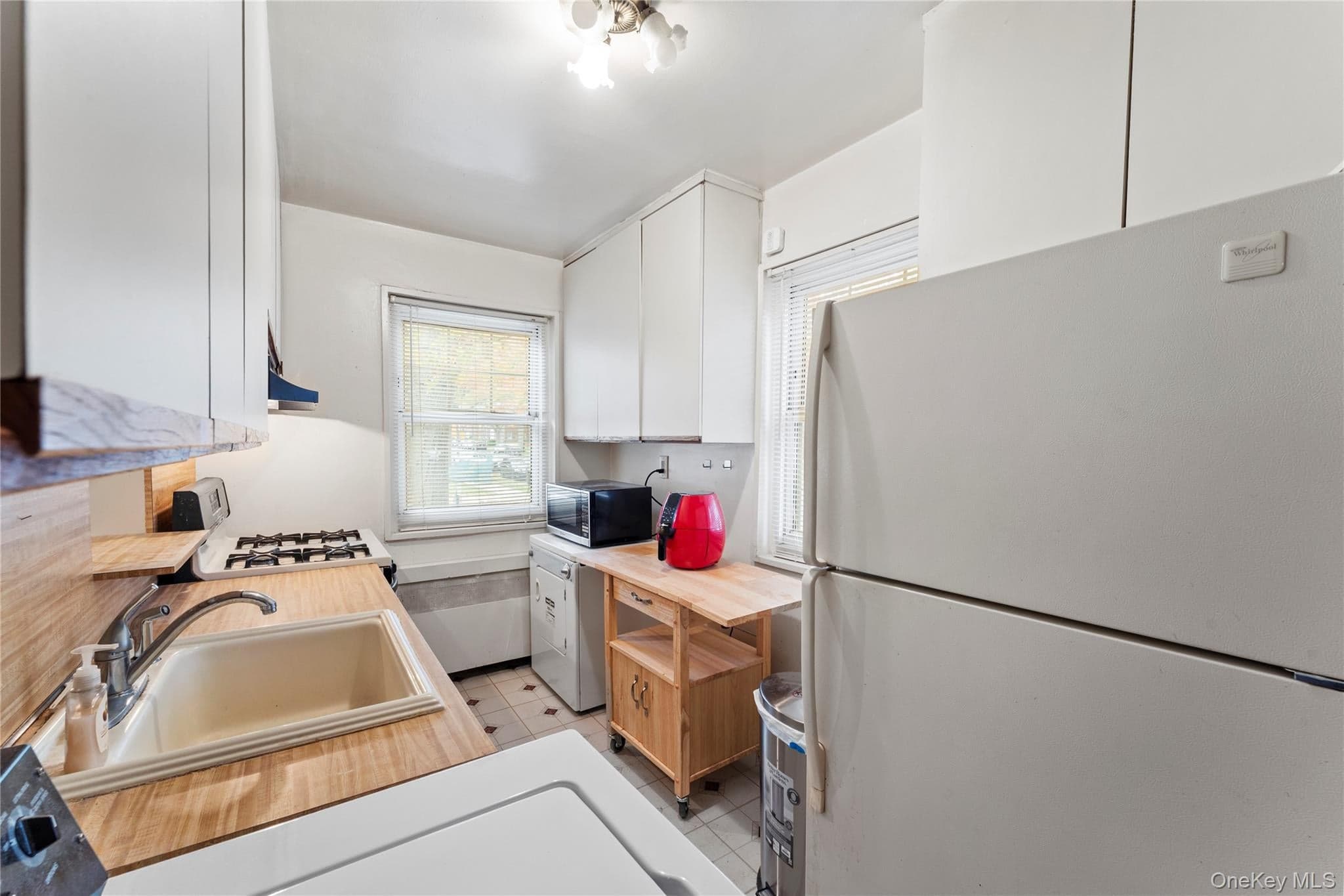 251-29 61st Avenue Unit: #719 thumbnail 7