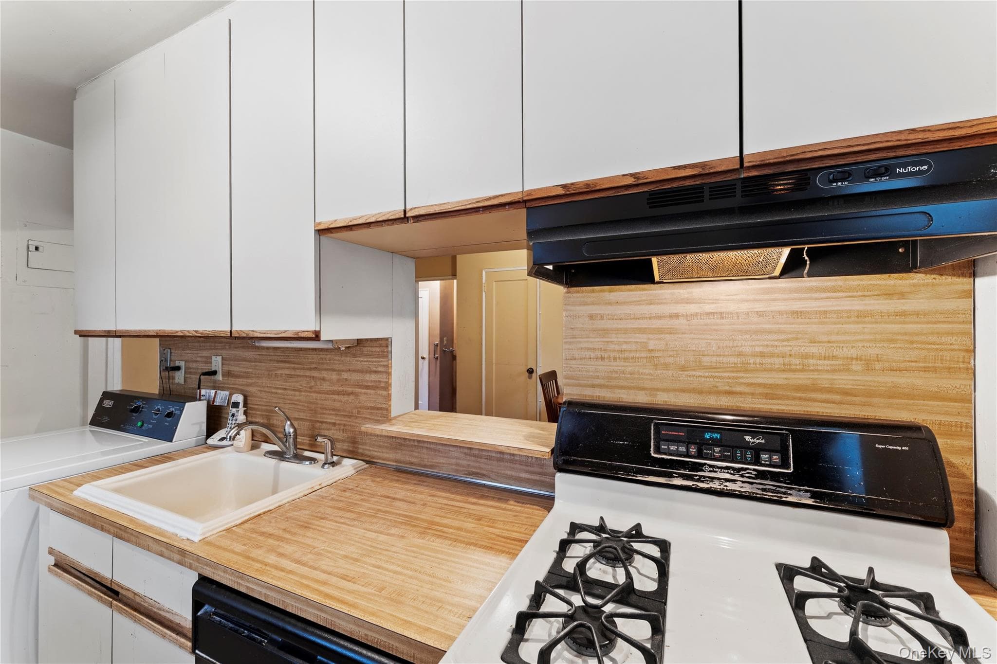 251-29 61st Avenue Unit: #719 thumbnail 8
