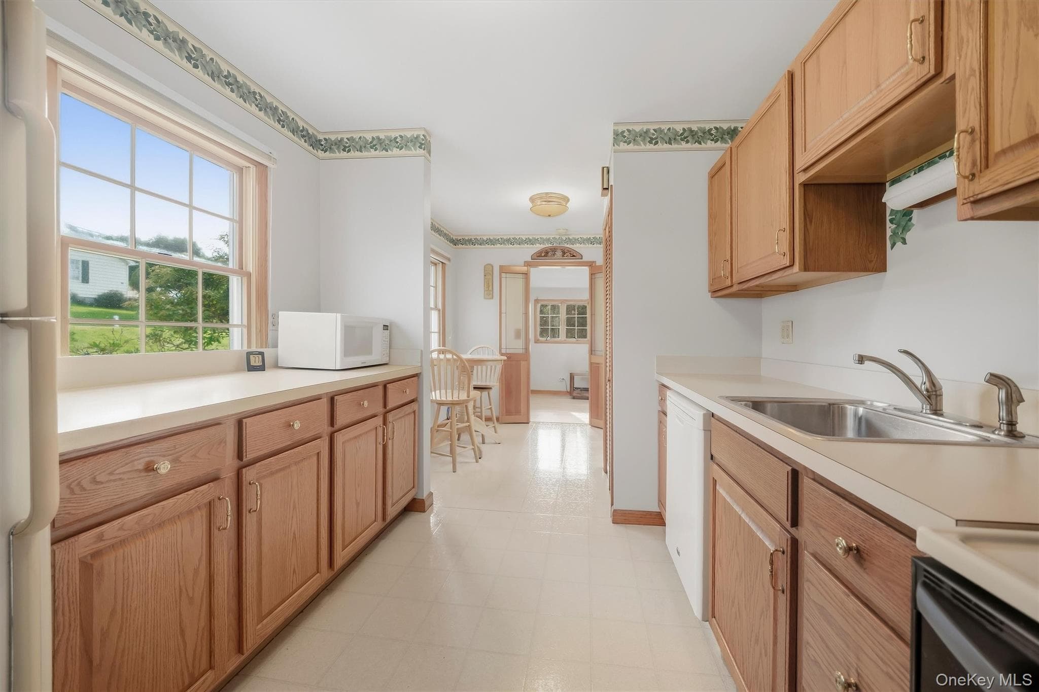 47 Orchard Lake Drive thumbnail 4
