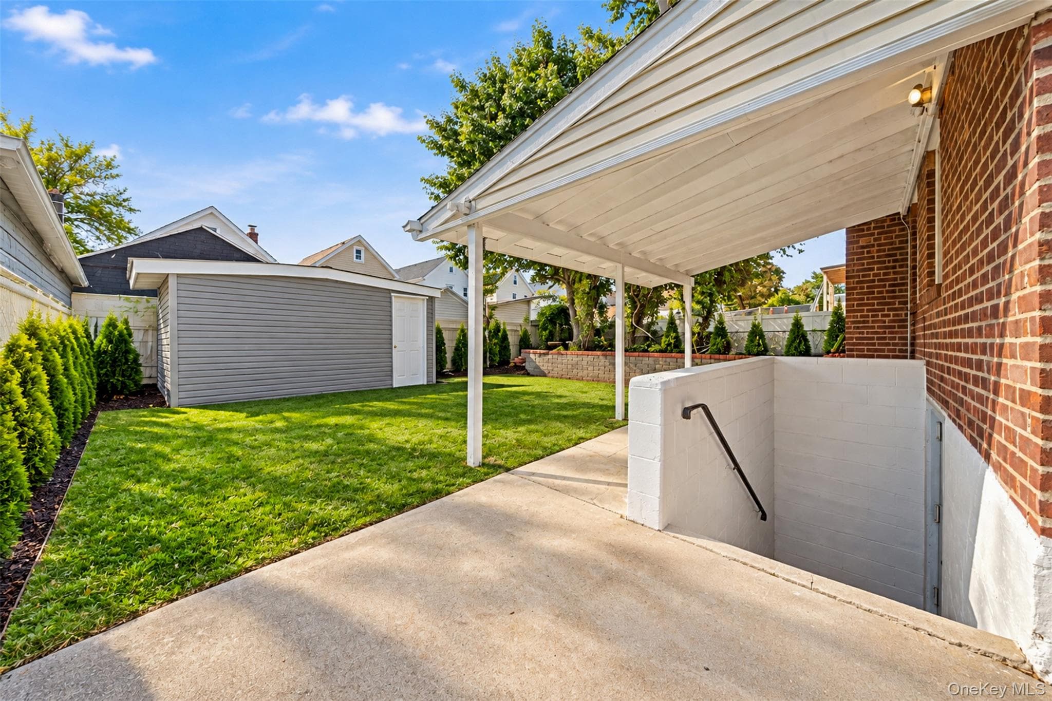 89-68 Springfield Boulevard thumbnail 17