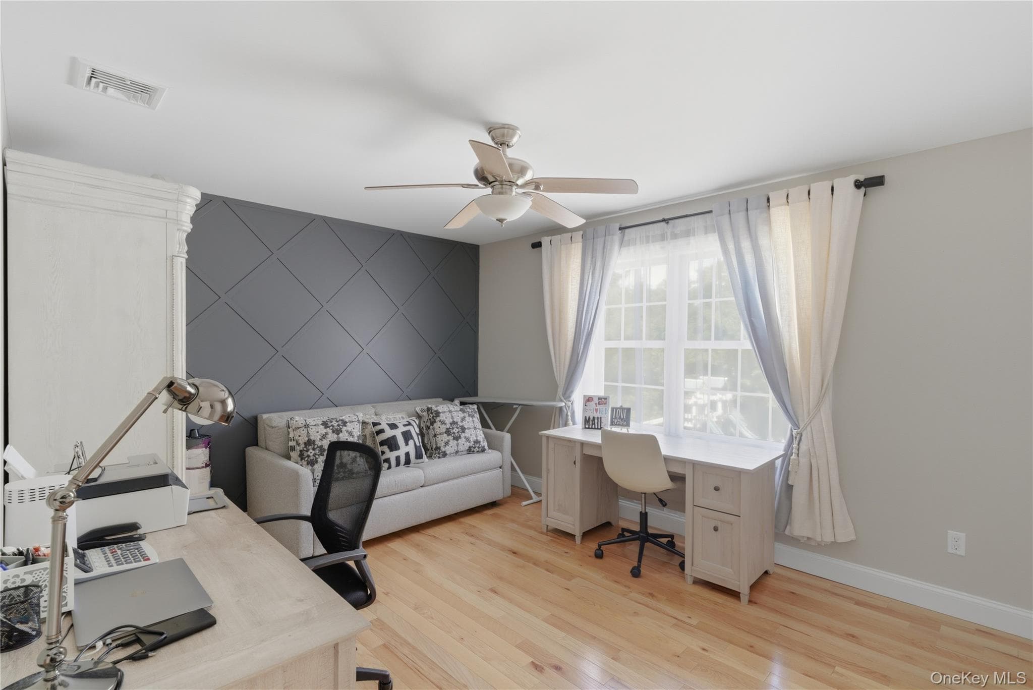 27 Davison Place thumbnail 21