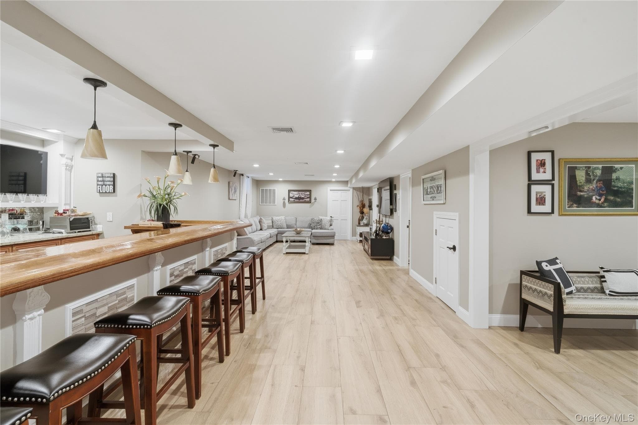 27 Davison Place thumbnail 31