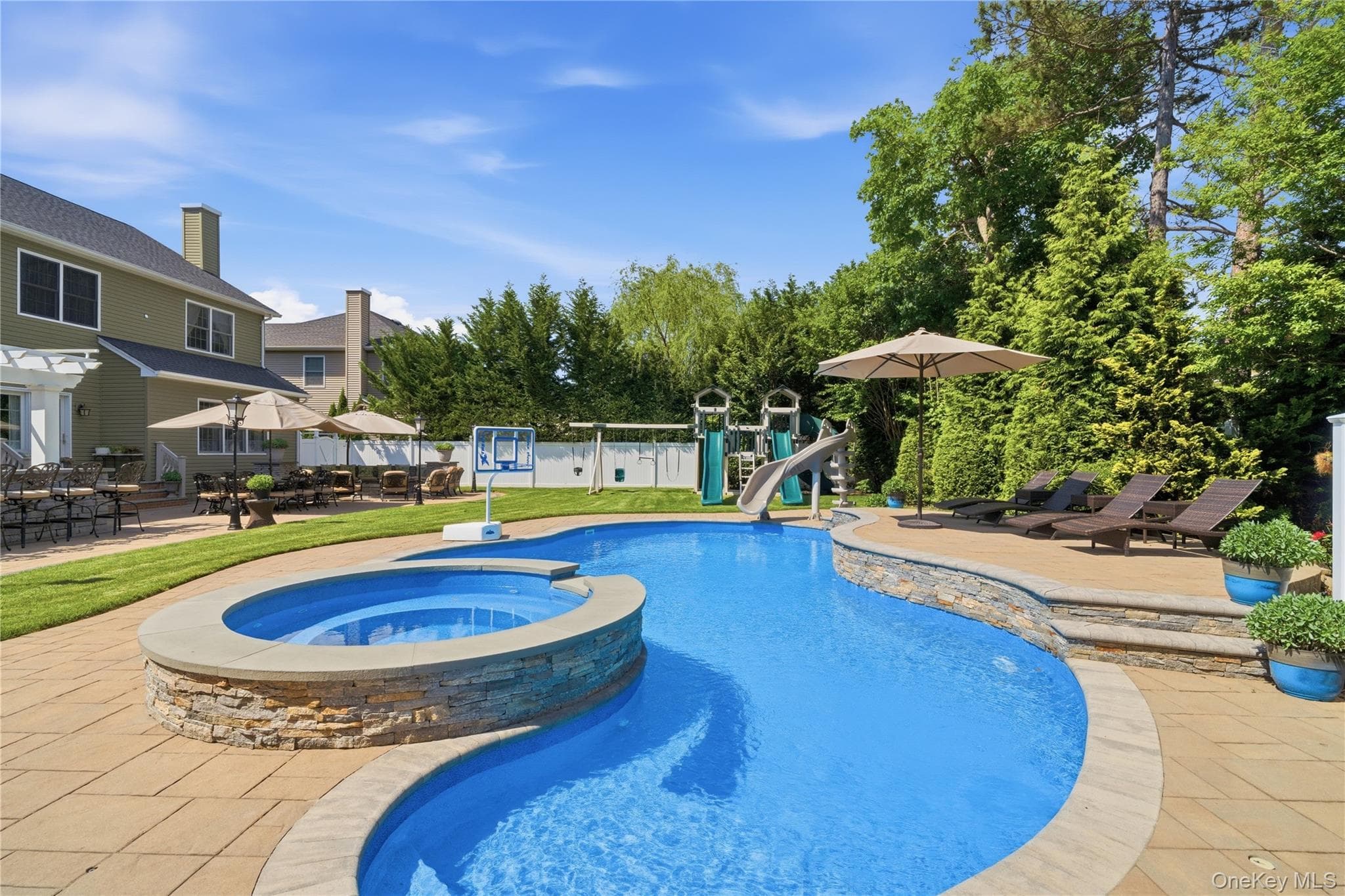 27 Davison Place thumbnail 38