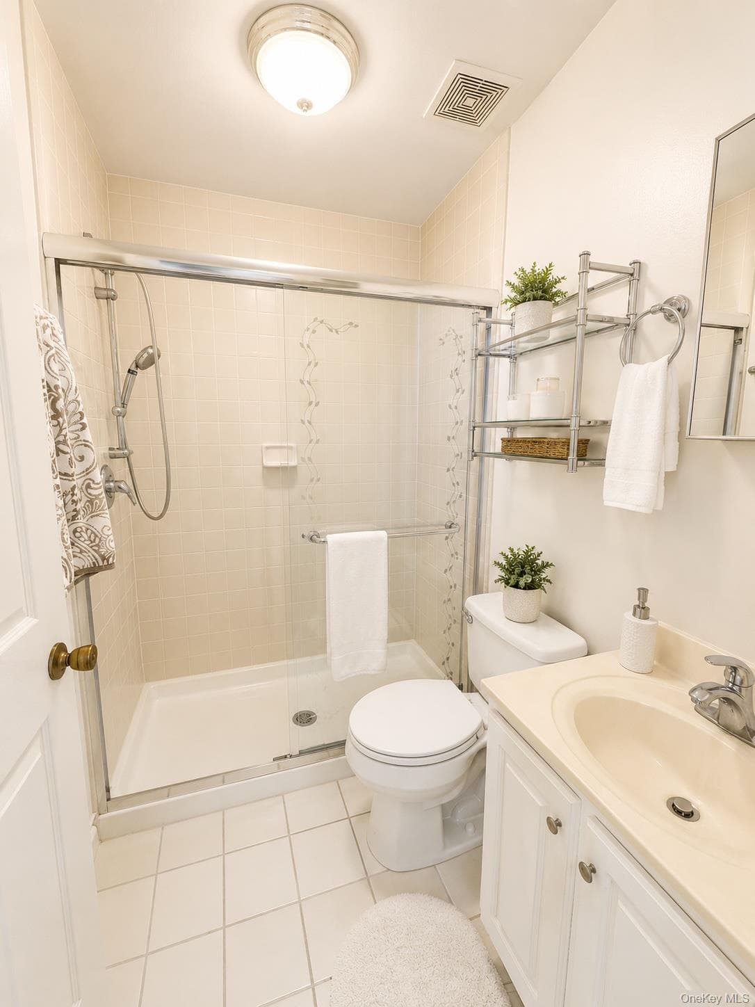 9508 Shore Front Parkway thumbnail 11