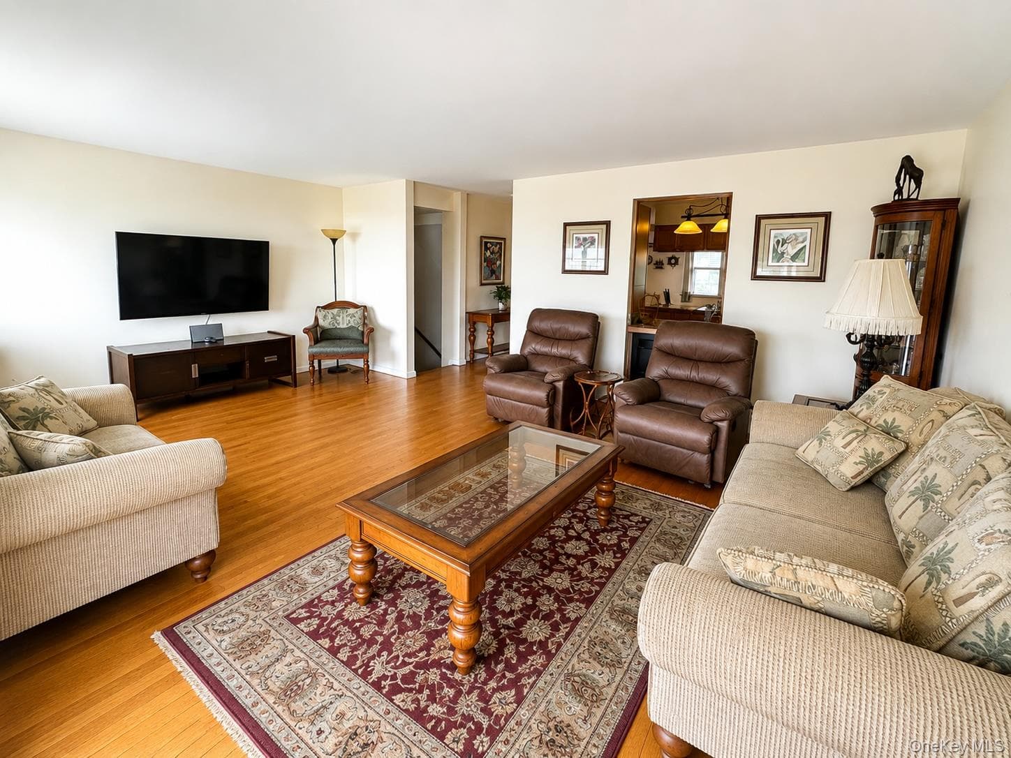 9508 Shore Front Parkway thumbnail 4