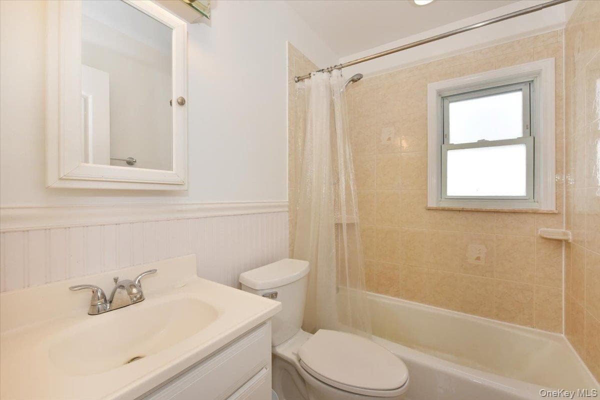 413 Stewart Avenue thumbnail 15