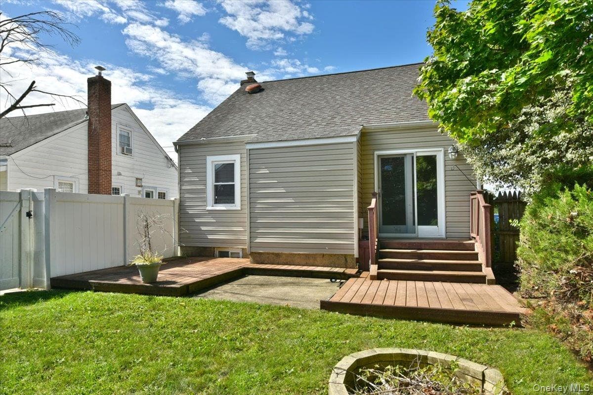 413 Stewart Avenue thumbnail 22
