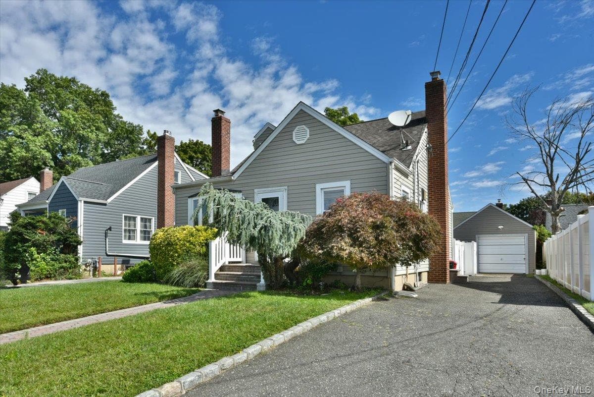 413 Stewart Avenue thumbnail 4