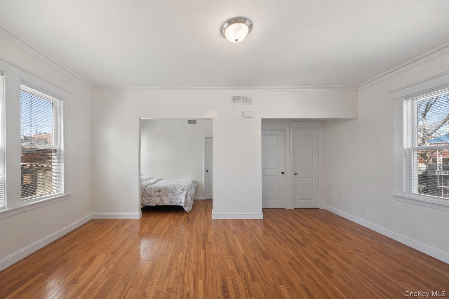 2710 Lurting Avenue thumbnail 11