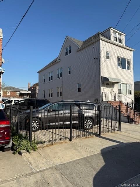 2710 Lurting Avenue thumbnail 2