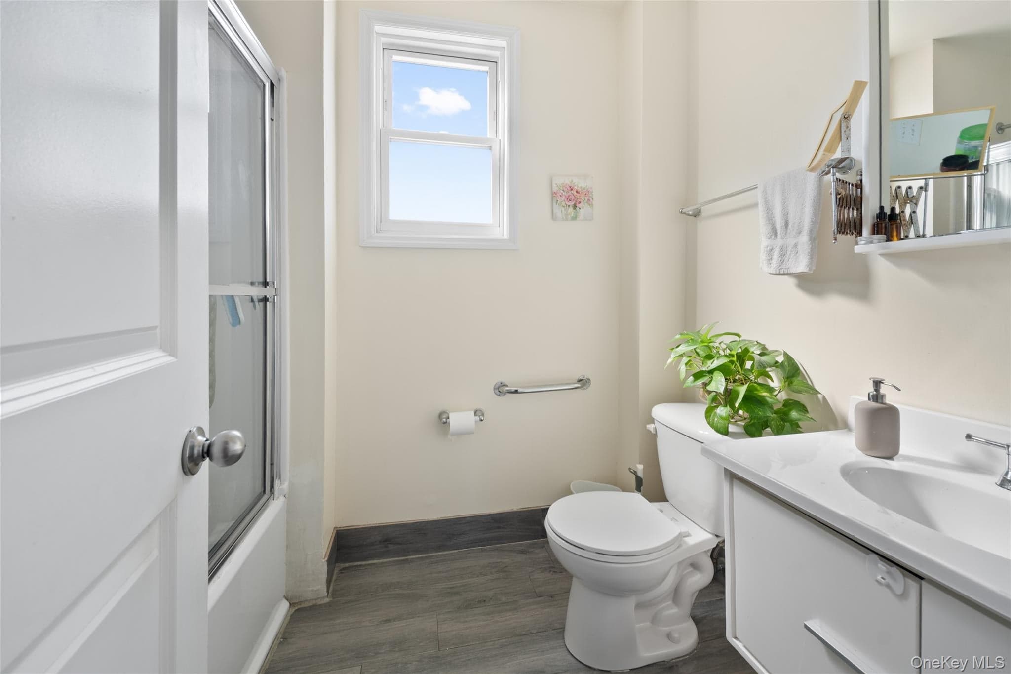 2710 Lurting Avenue thumbnail 31