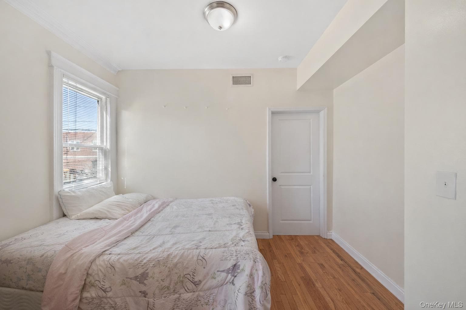 2710 Lurting Avenue thumbnail 9