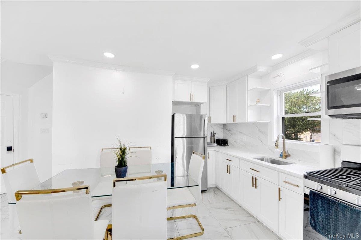 232 Jessamine Avenue thumbnail 5