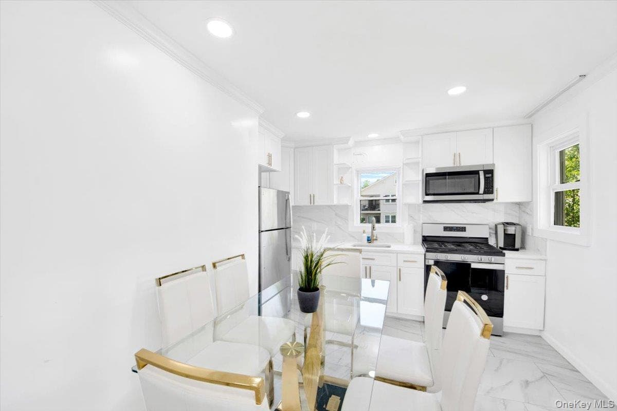 232 Jessamine Avenue thumbnail 4