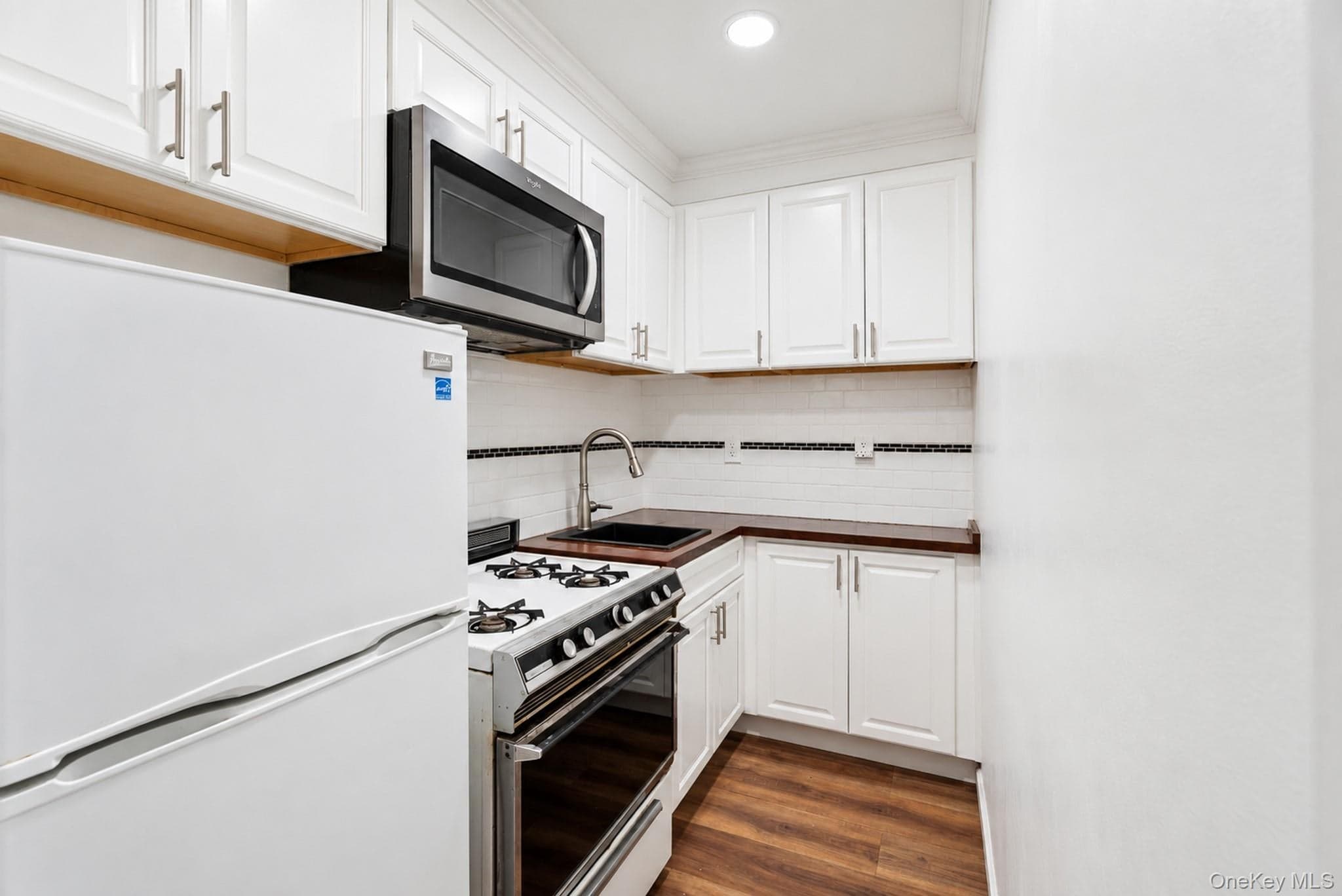 61 Oliver Street Unit: 4D thumbnail 3