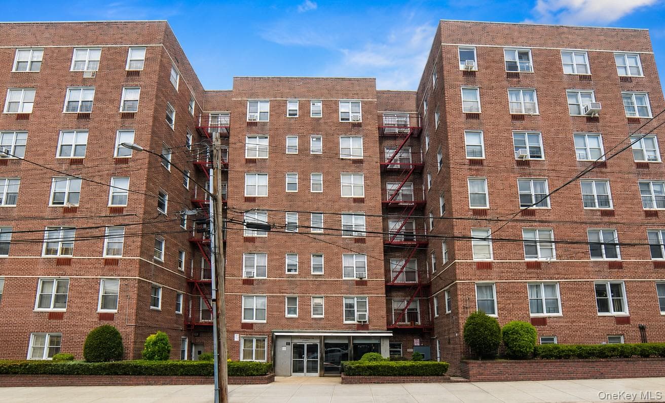 63-45 Saunders Street Unit: 3E thumbnail 7