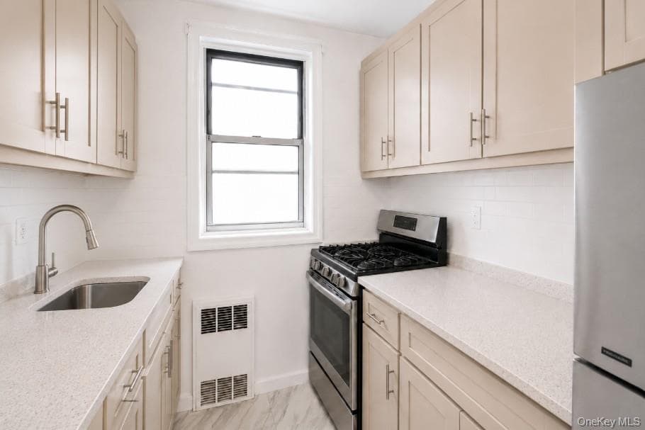 63-45 Saunders Street Unit: 3E thumbnail 6