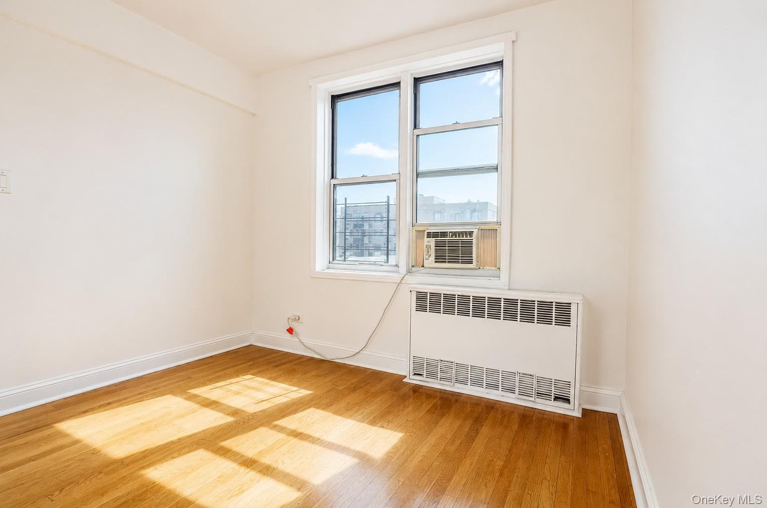 63-45 Saunders Street Unit: 3E thumbnail 4