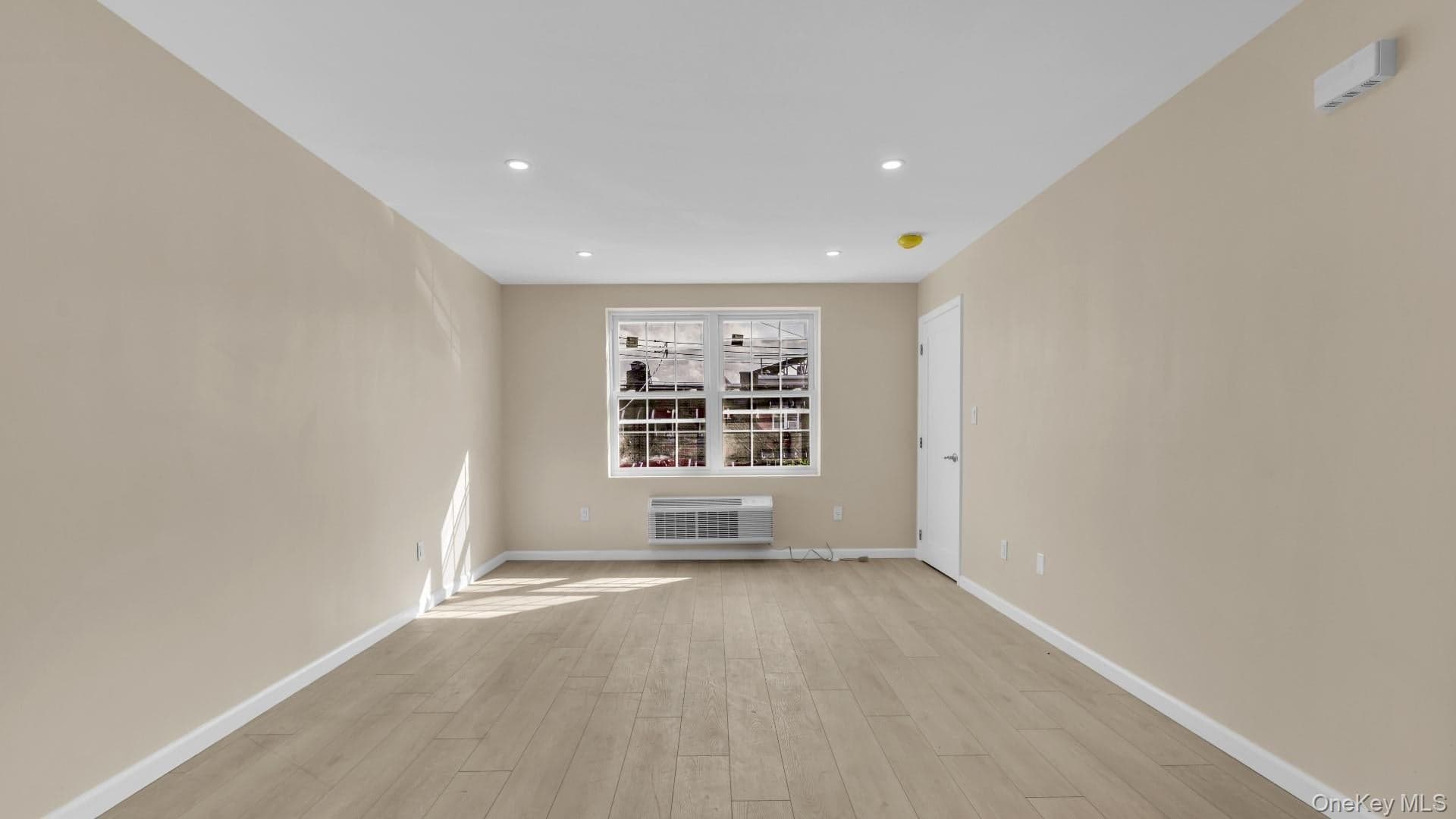 955 E 229th Street thumbnail 24