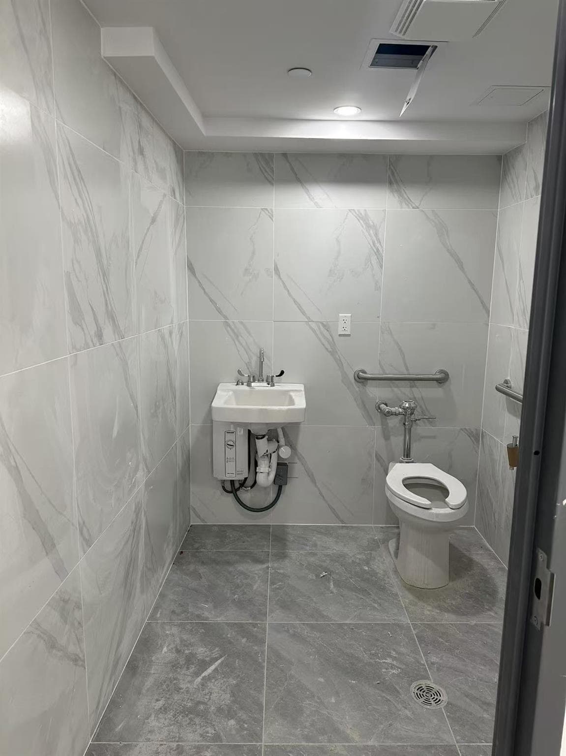 13680 41 Avenue Unit: 2C thumbnail 6