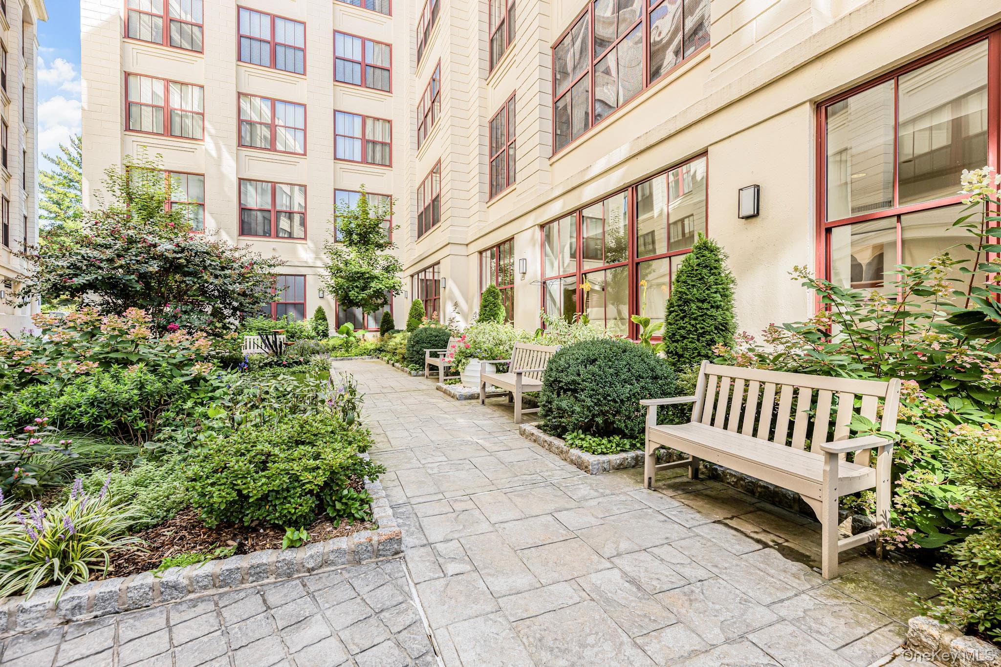 1 Scarsdale Road Unit: 321 thumbnail 4