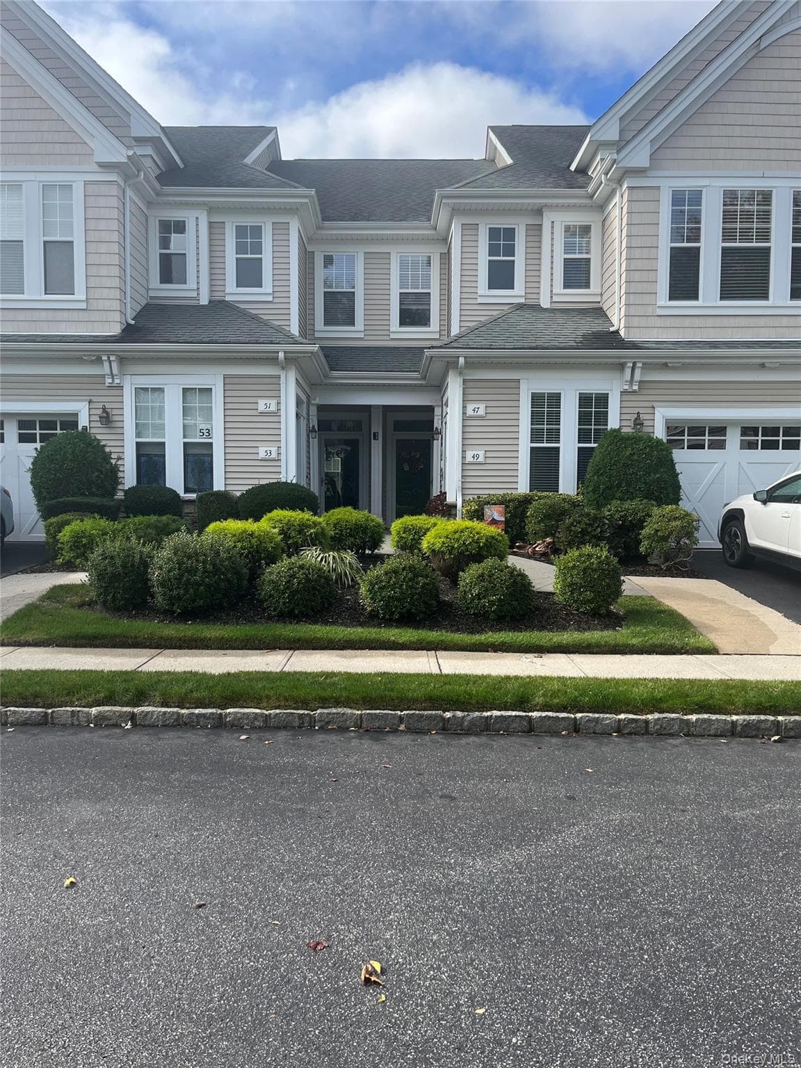 47 Symphony Drive, Lake Grove