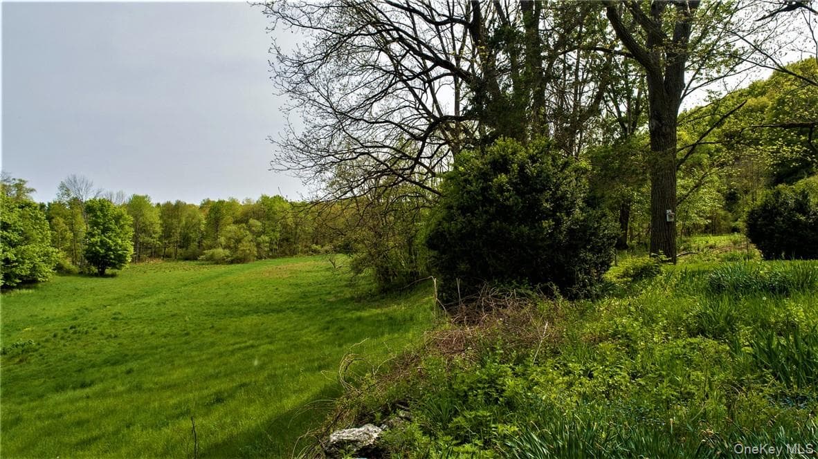 303 Hicks Hill Road thumbnail 34