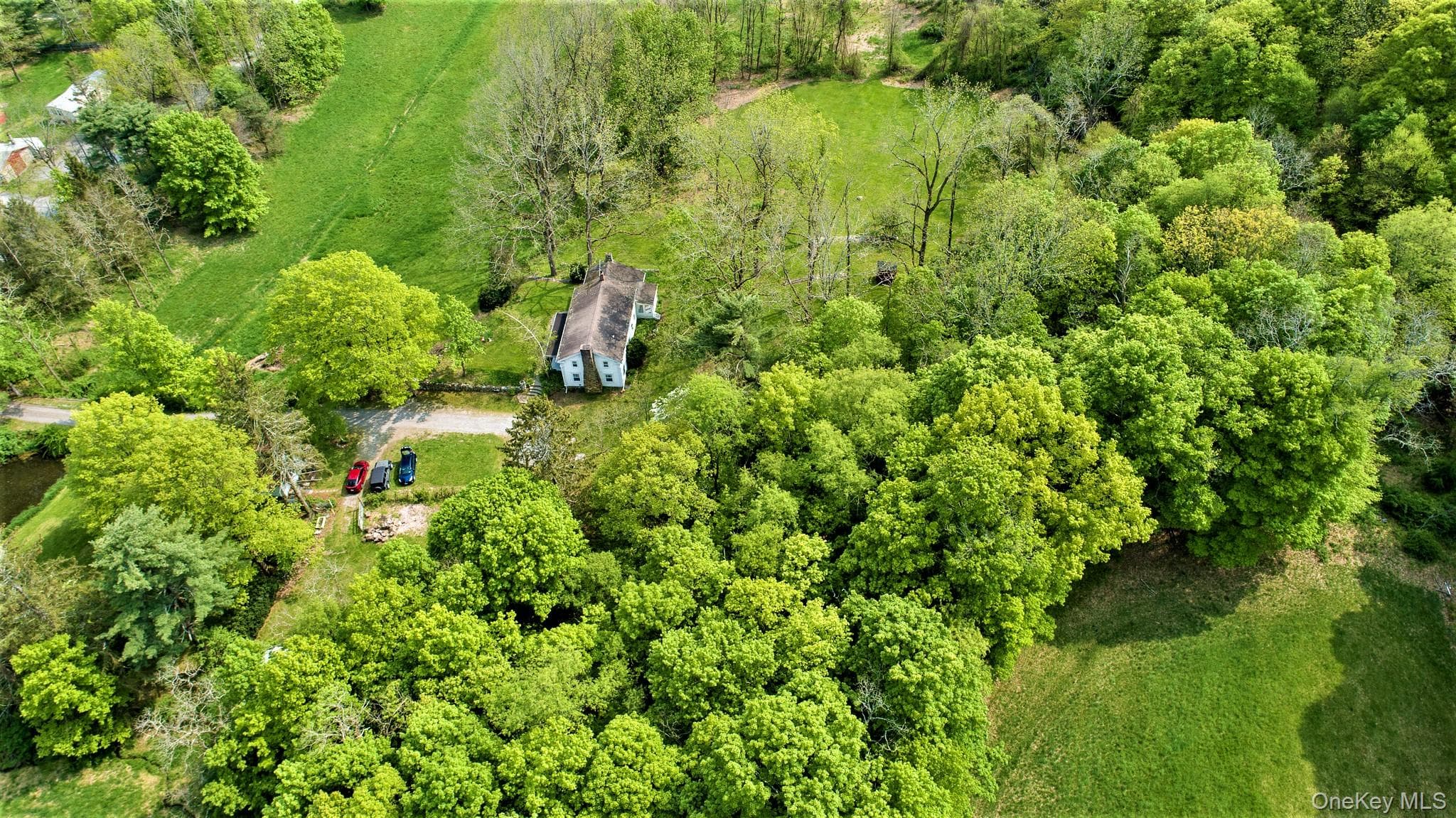 303 Hicks Hill Road thumbnail 4