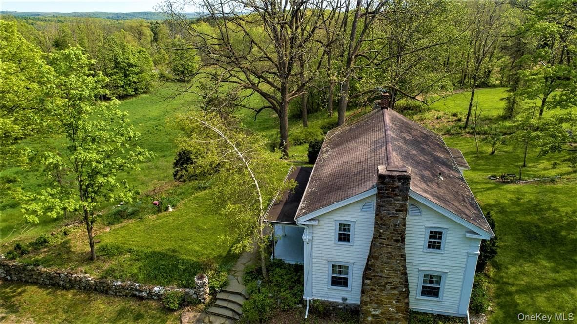 303 Hicks Hill Road thumbnail 12