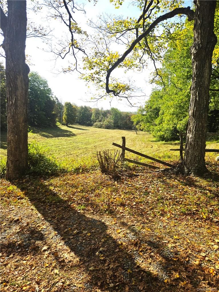 303 Hicks Hill Road thumbnail 33