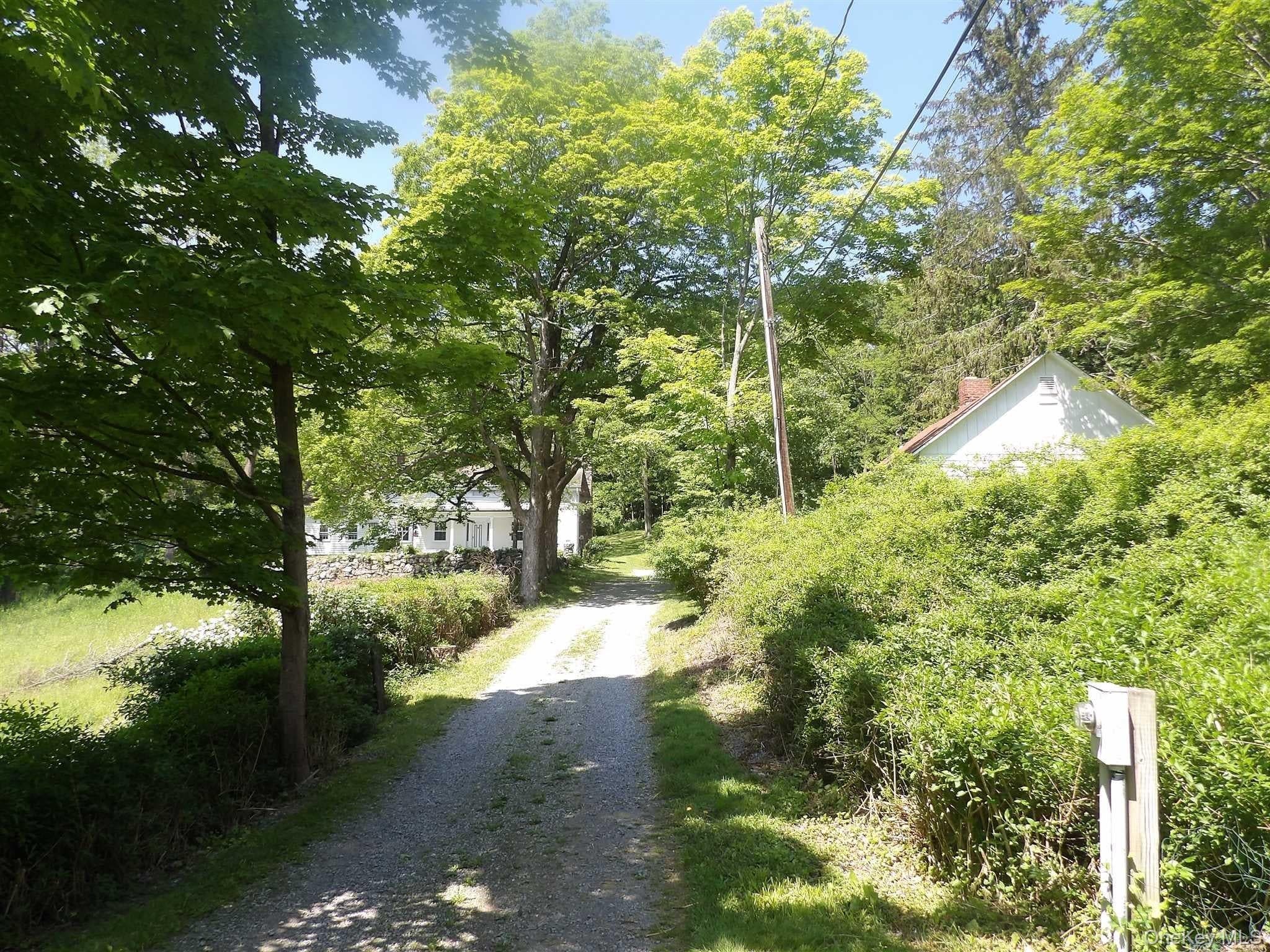 303 Hicks Hill Road thumbnail 7