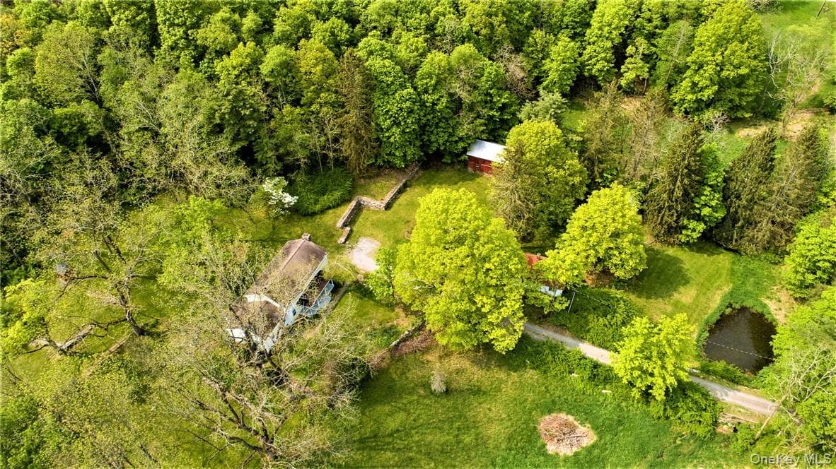 303 Hicks Hill Road thumbnail 5