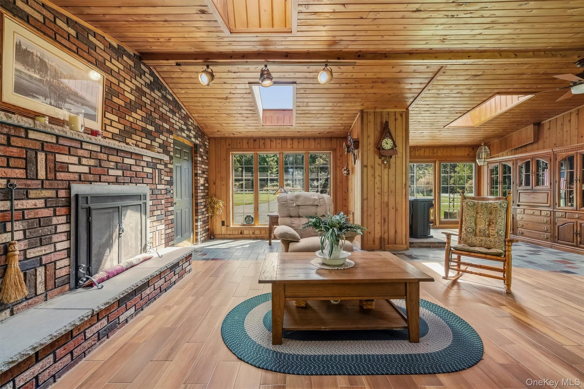 379 Neversink Drive thumbnail 15