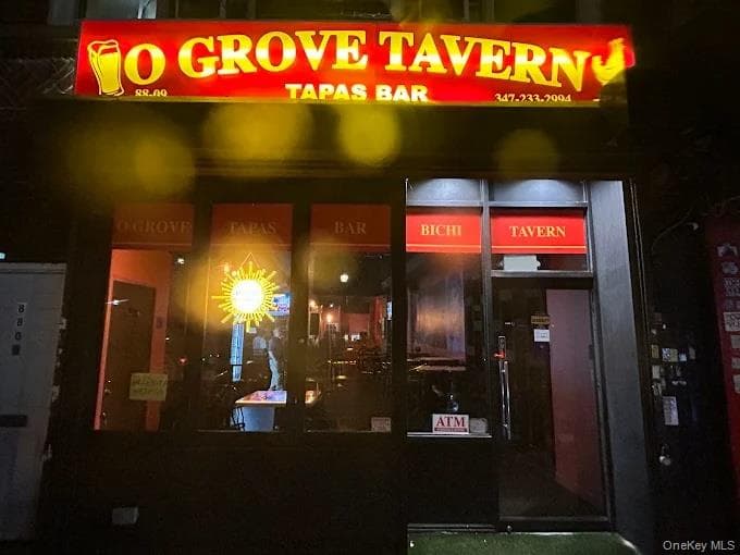 8809 Jamaica Avenue, Woodhaven