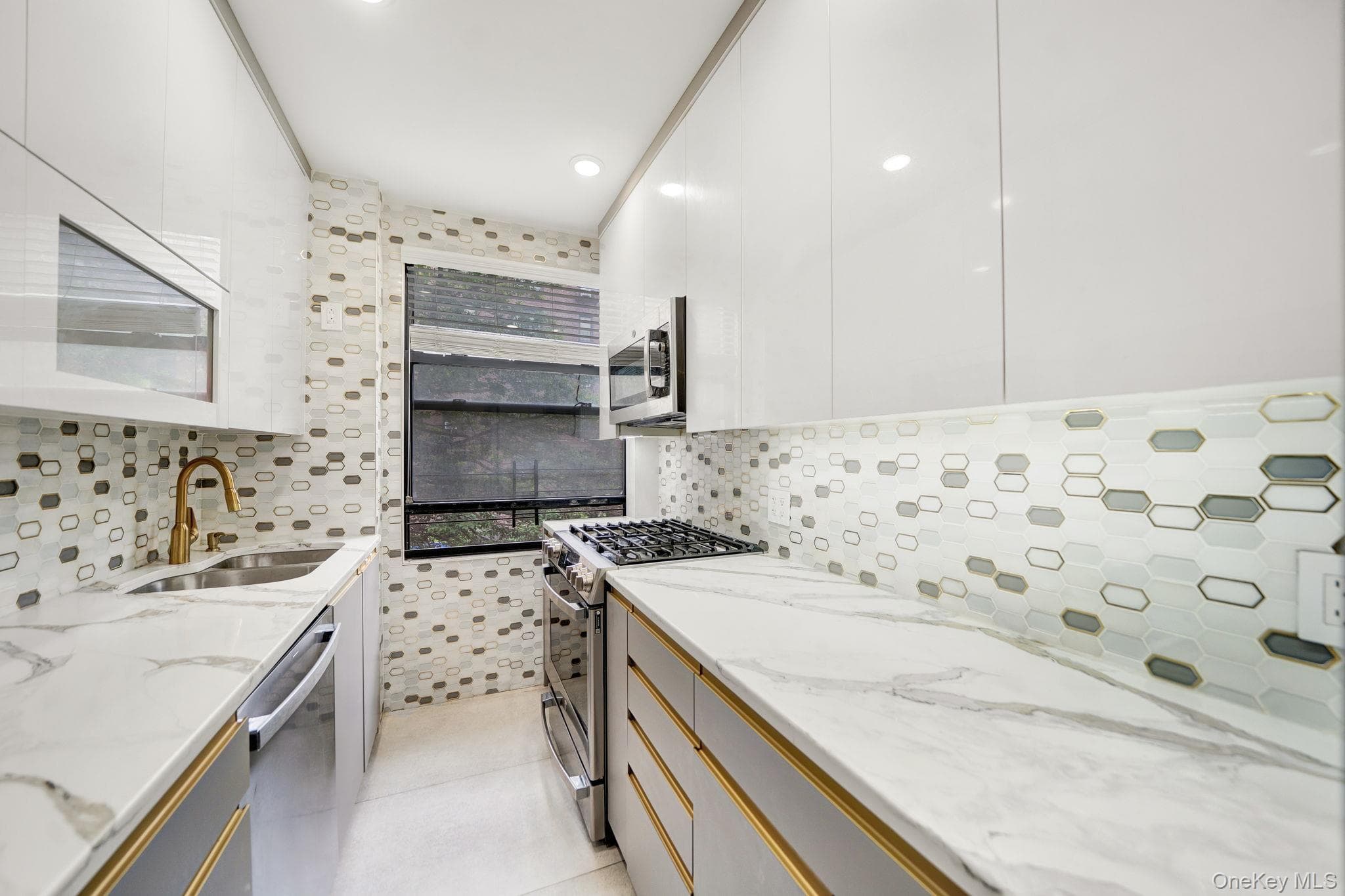 98-25 64th Road Unit: 2B thumbnail 12