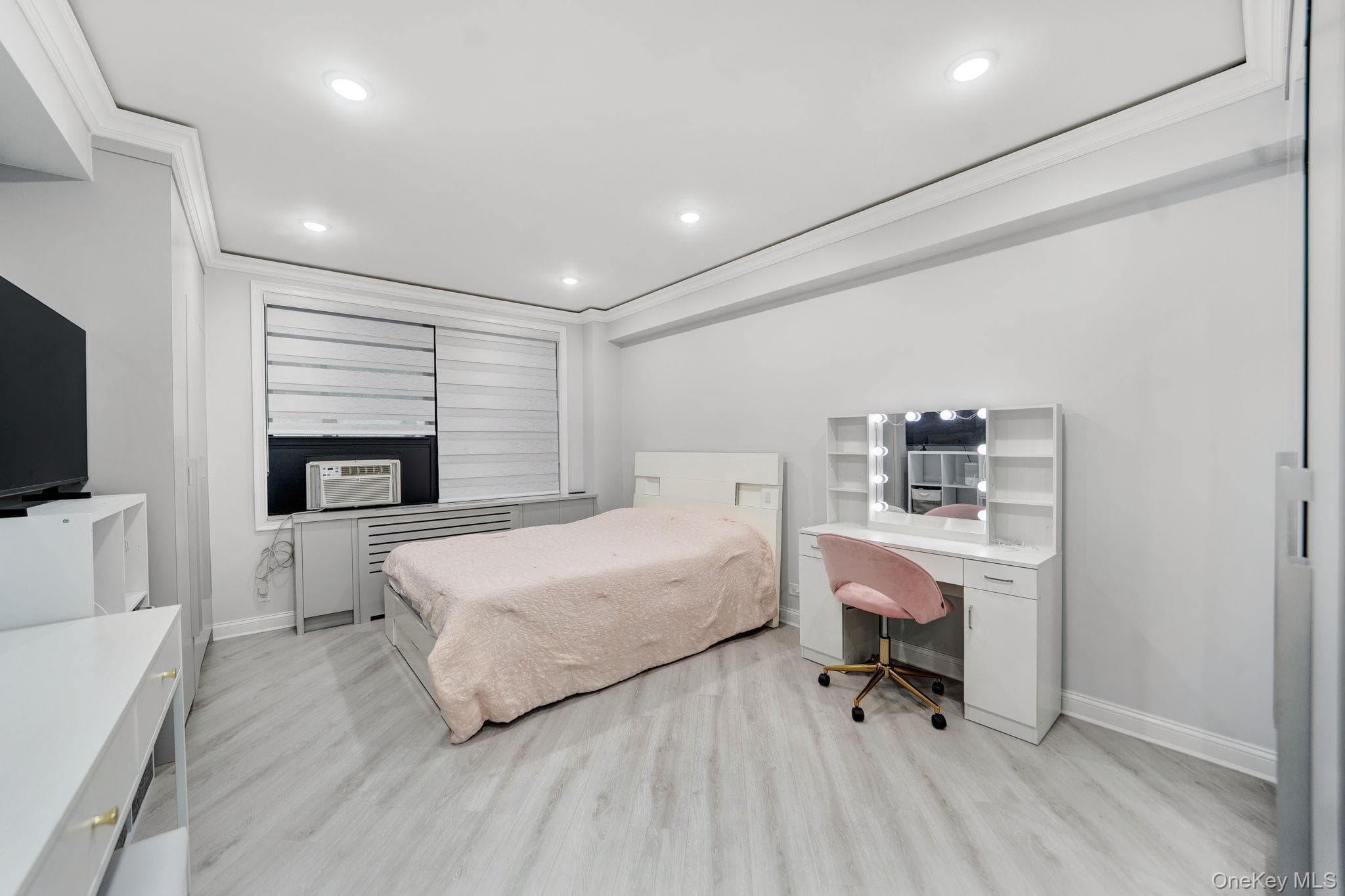 98-25 64th Road Unit: 2B thumbnail 16