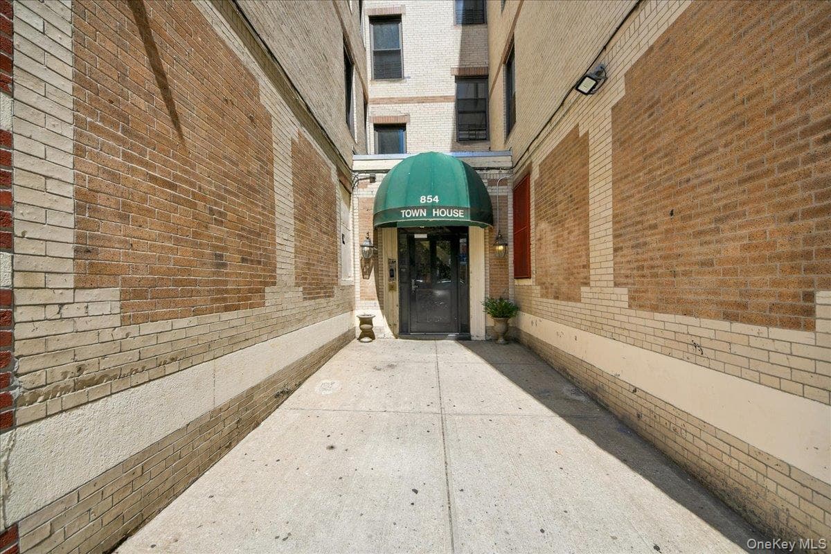 854 Intervale Avenue Unit: 2 thumbnail 16