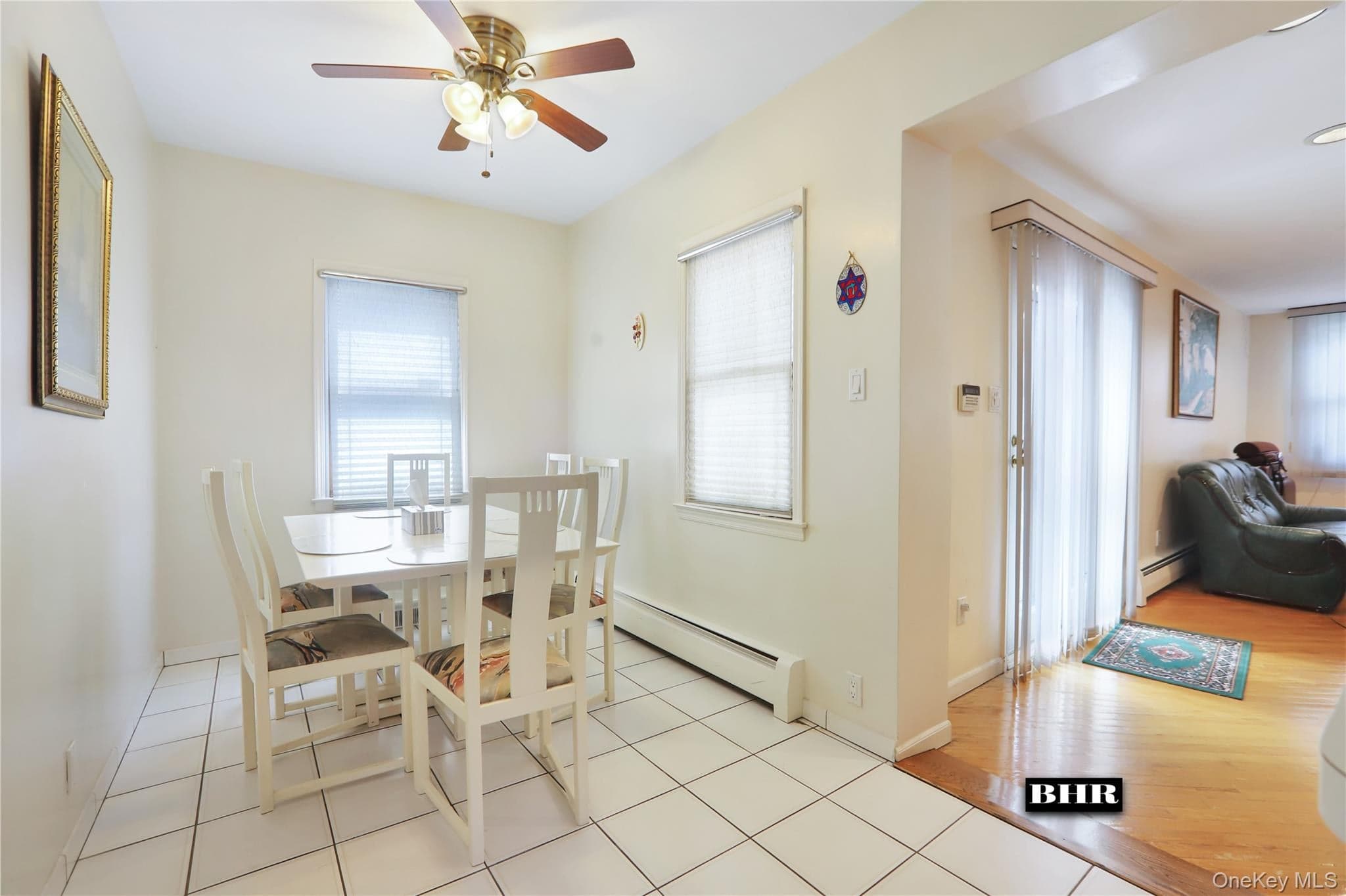272 Exeter Street thumbnail 14