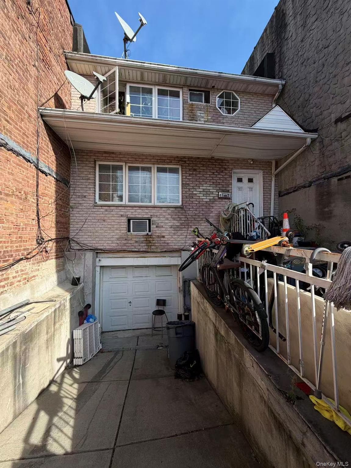 31-31 105 Street, East Elmhurst