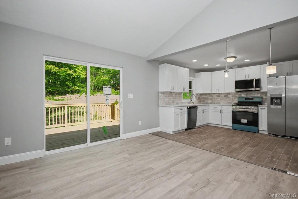 19 Englewood Terrace thumbnail 7