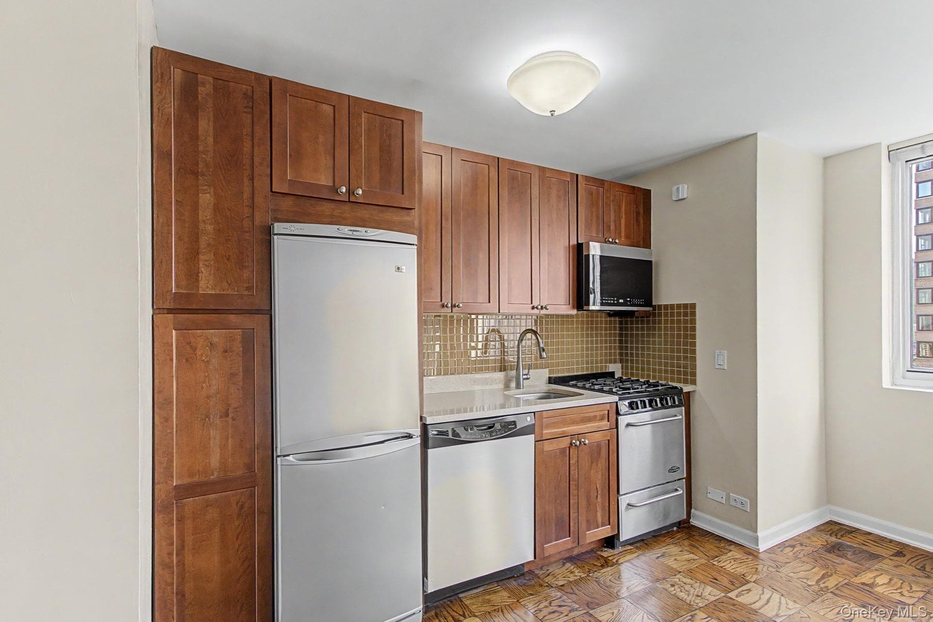 345 E 93rd Street Unit: 20E thumbnail 9