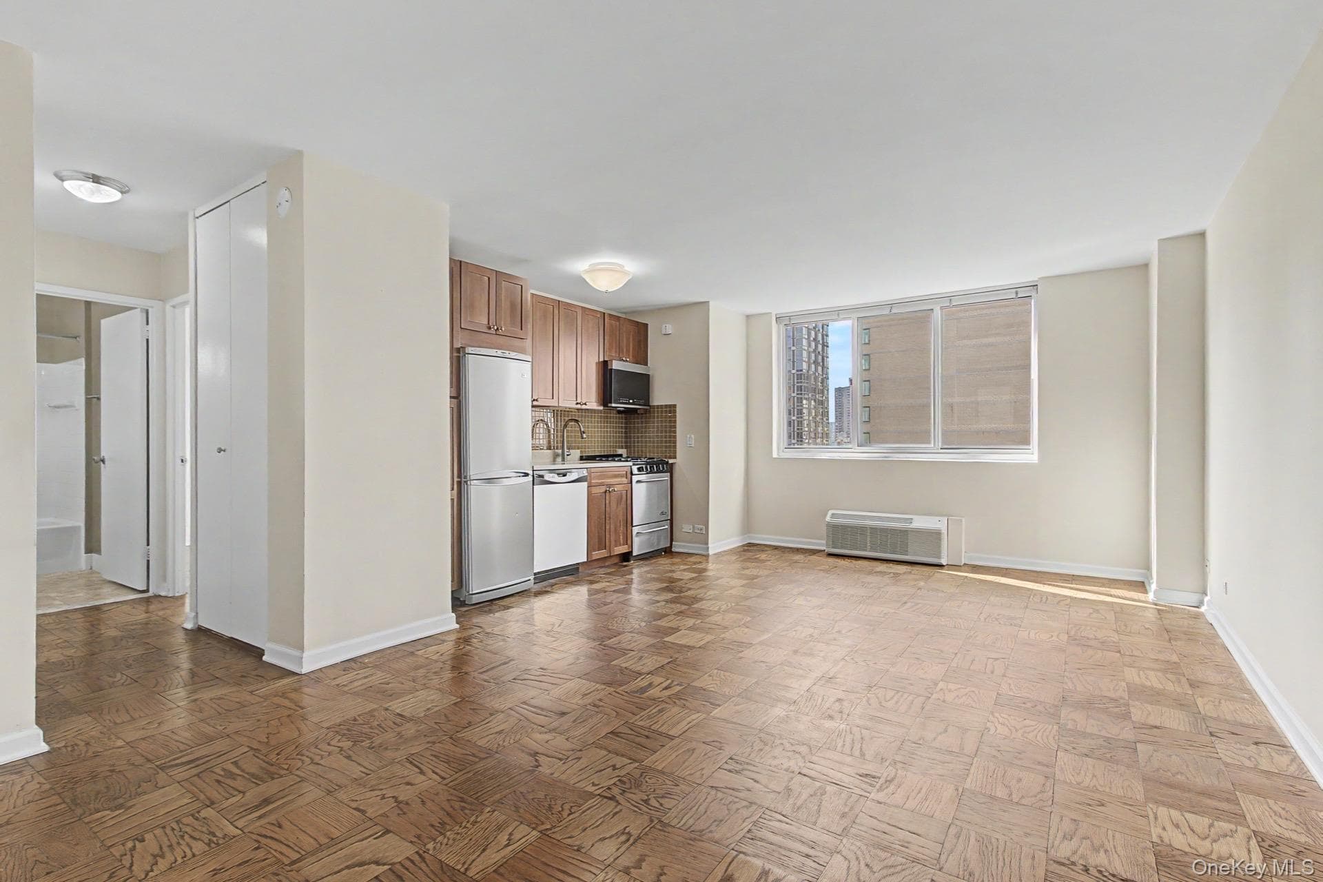 345 E 93rd Street Unit: 20E thumbnail 2