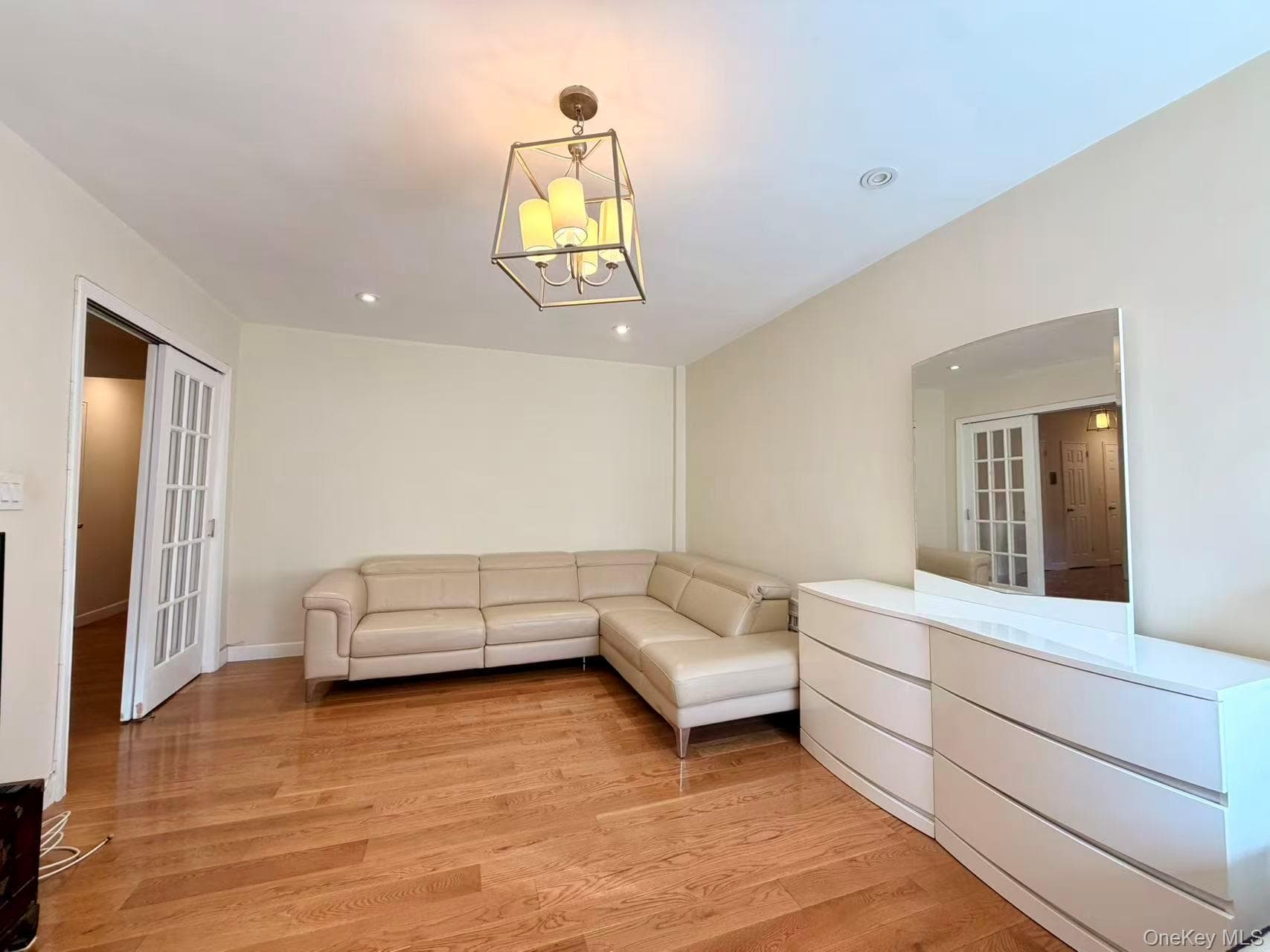 85-14 Broadway Unit: 3L thumbnail 4