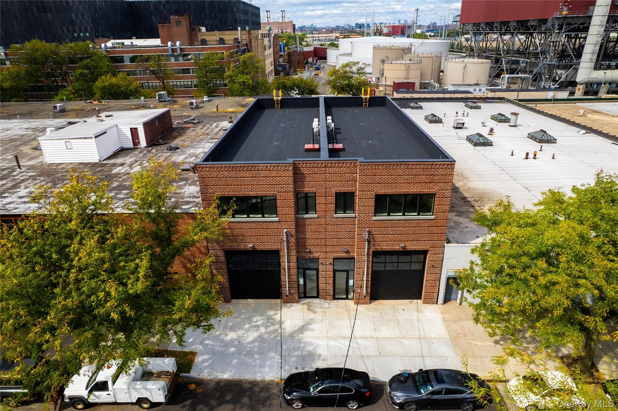 18-26 Steinway Street photo 1