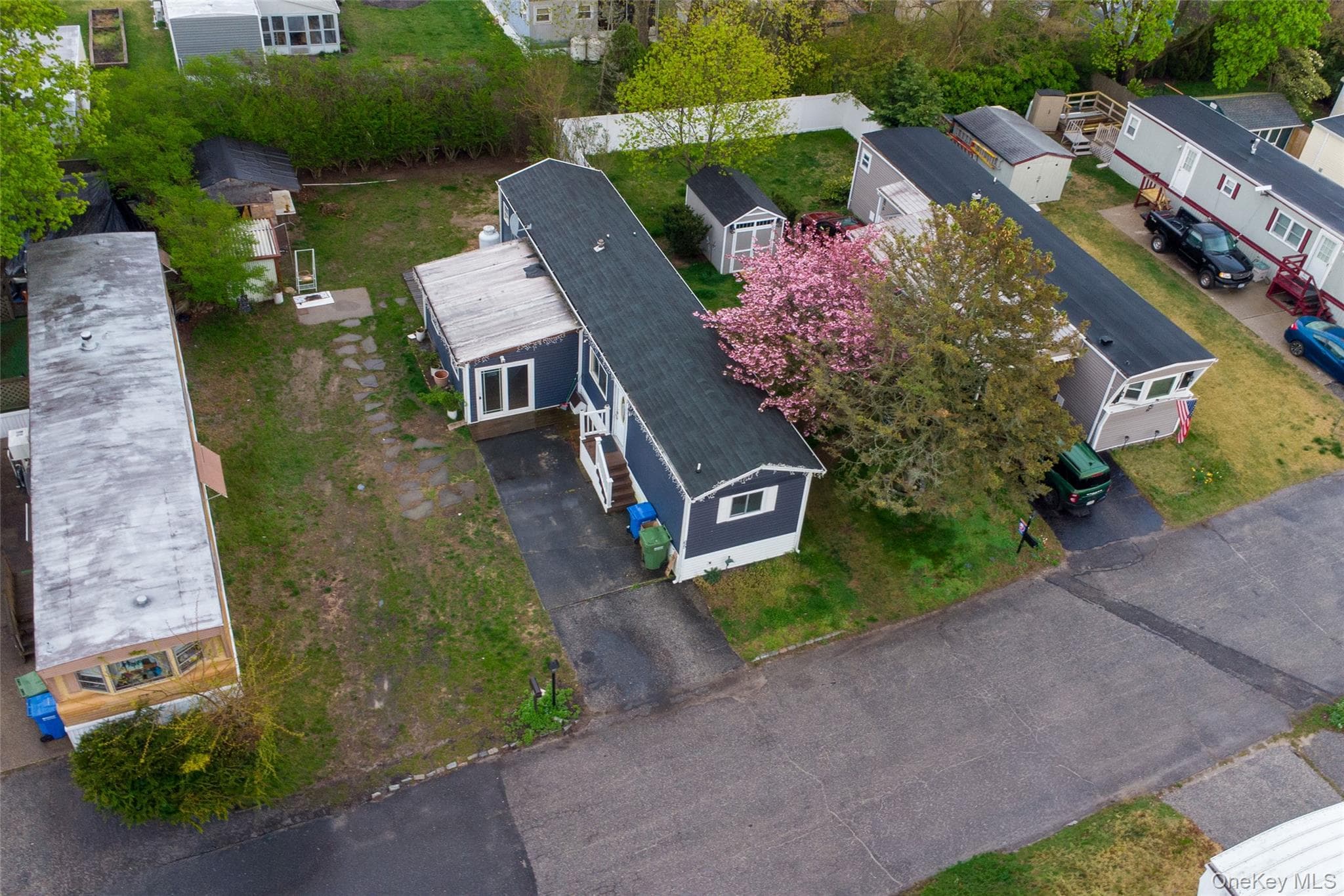 65 Minuteman Drive thumbnail 2