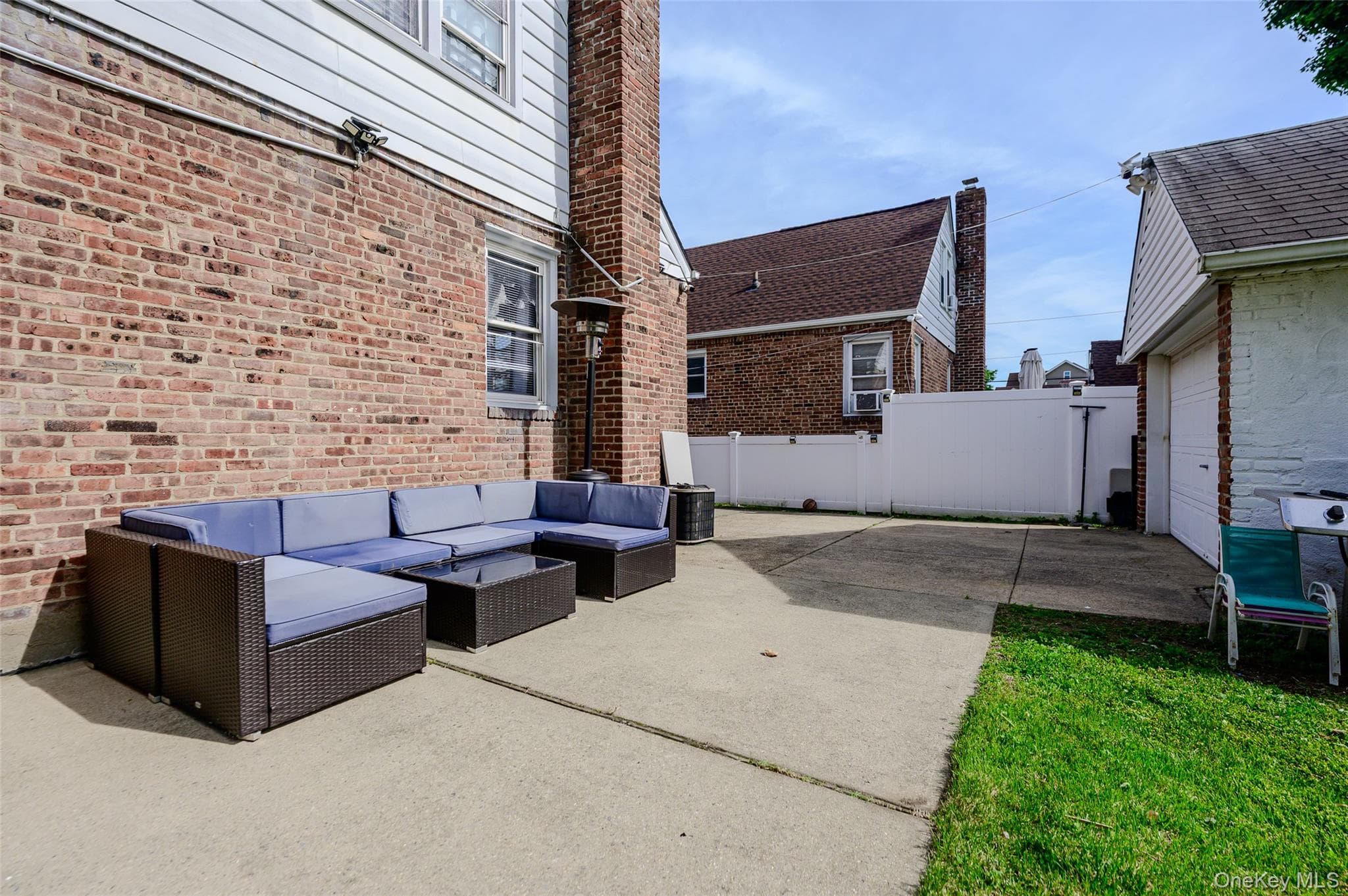 58 N Montgomery Street thumbnail 17