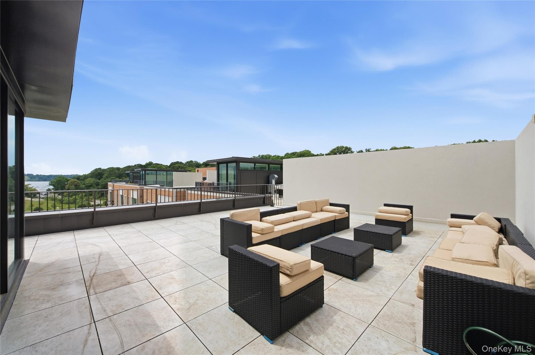 100 Garvies Point Road Unit: 1311 thumbnail 25